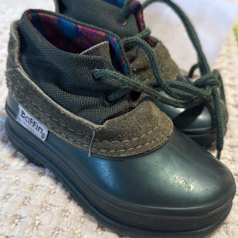 Vintage Baffin duck boots Kids Green Shoes